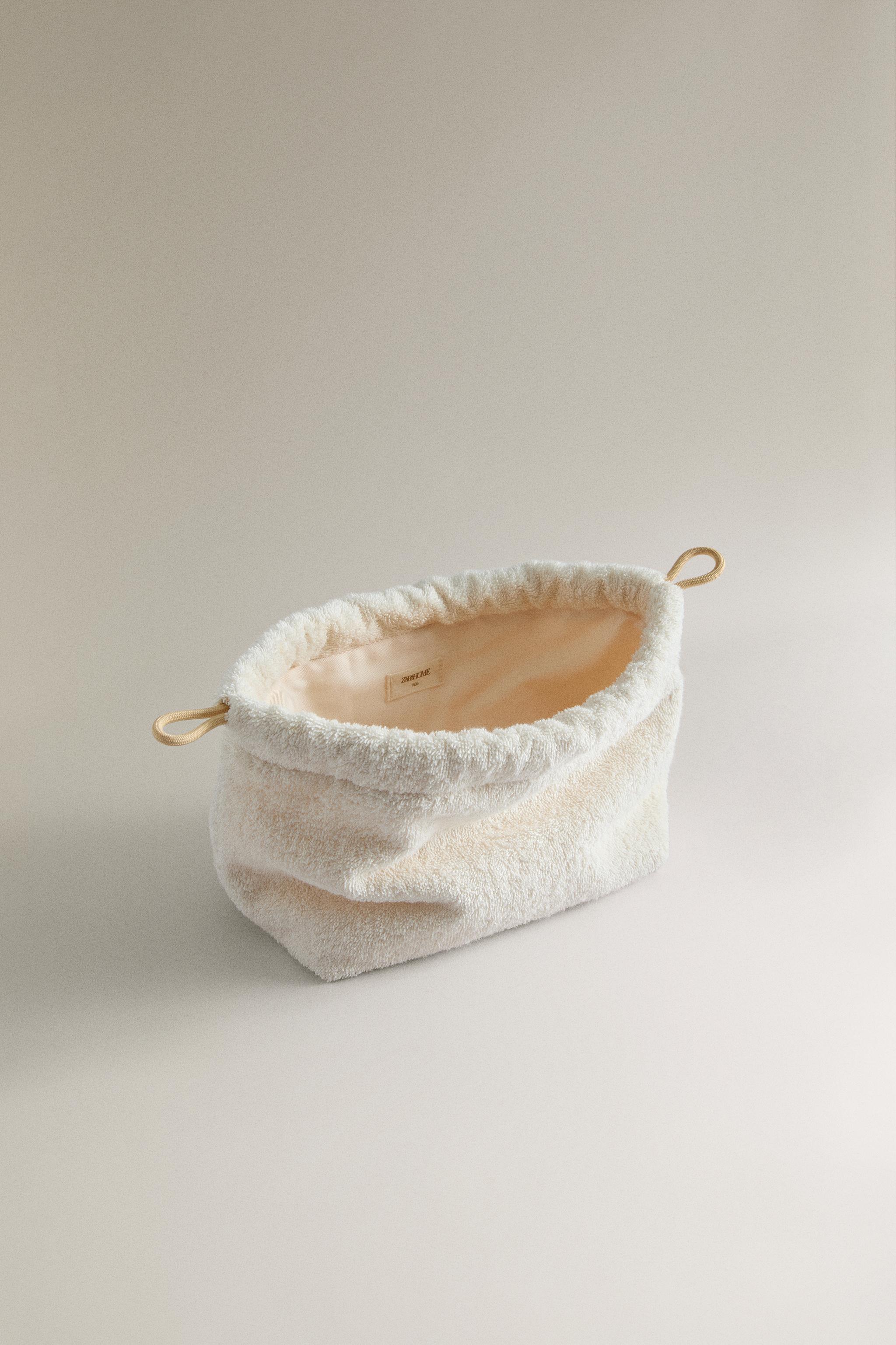 TROUSSE DE TOILETTE SERVIETTE